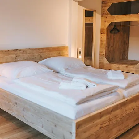 Casa de Férias Waldtraum Fuer 10 Personen Mit Garten Und Grill *